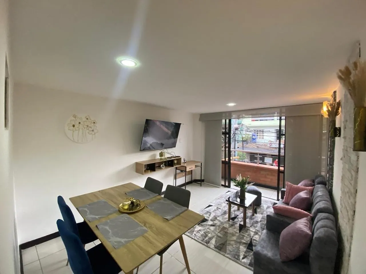 Apartamento Cozy Medellín Kolombiya